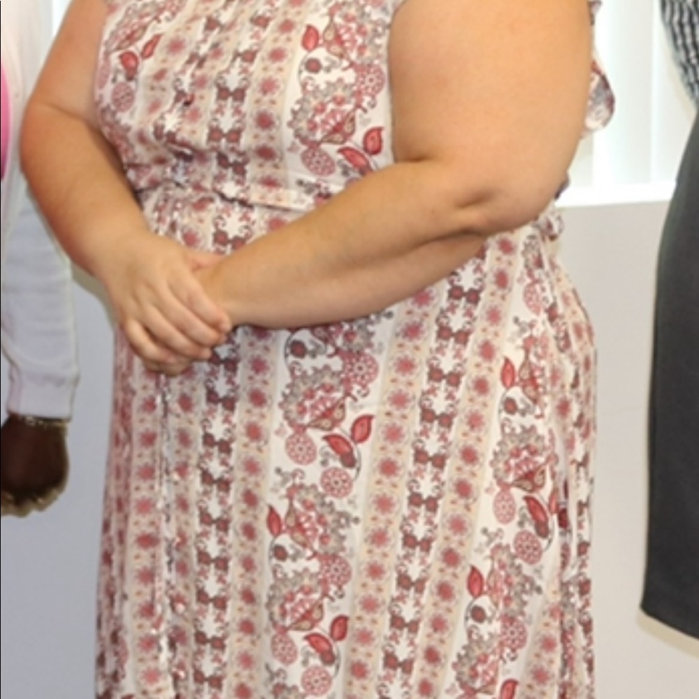 Dress - Picture 7 of 7